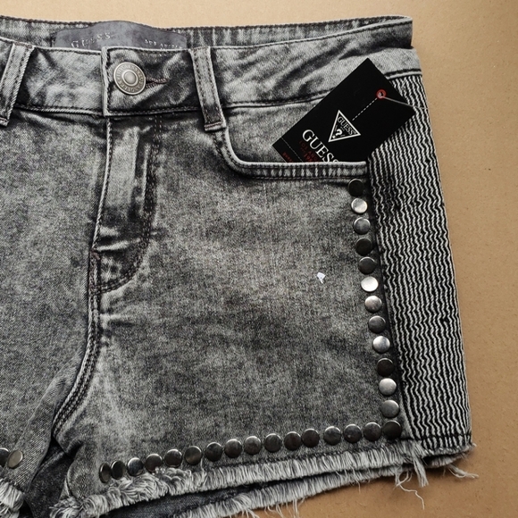 NEW GUESS Gray Biker Shorts SZ 27 - Picture 6 of 8